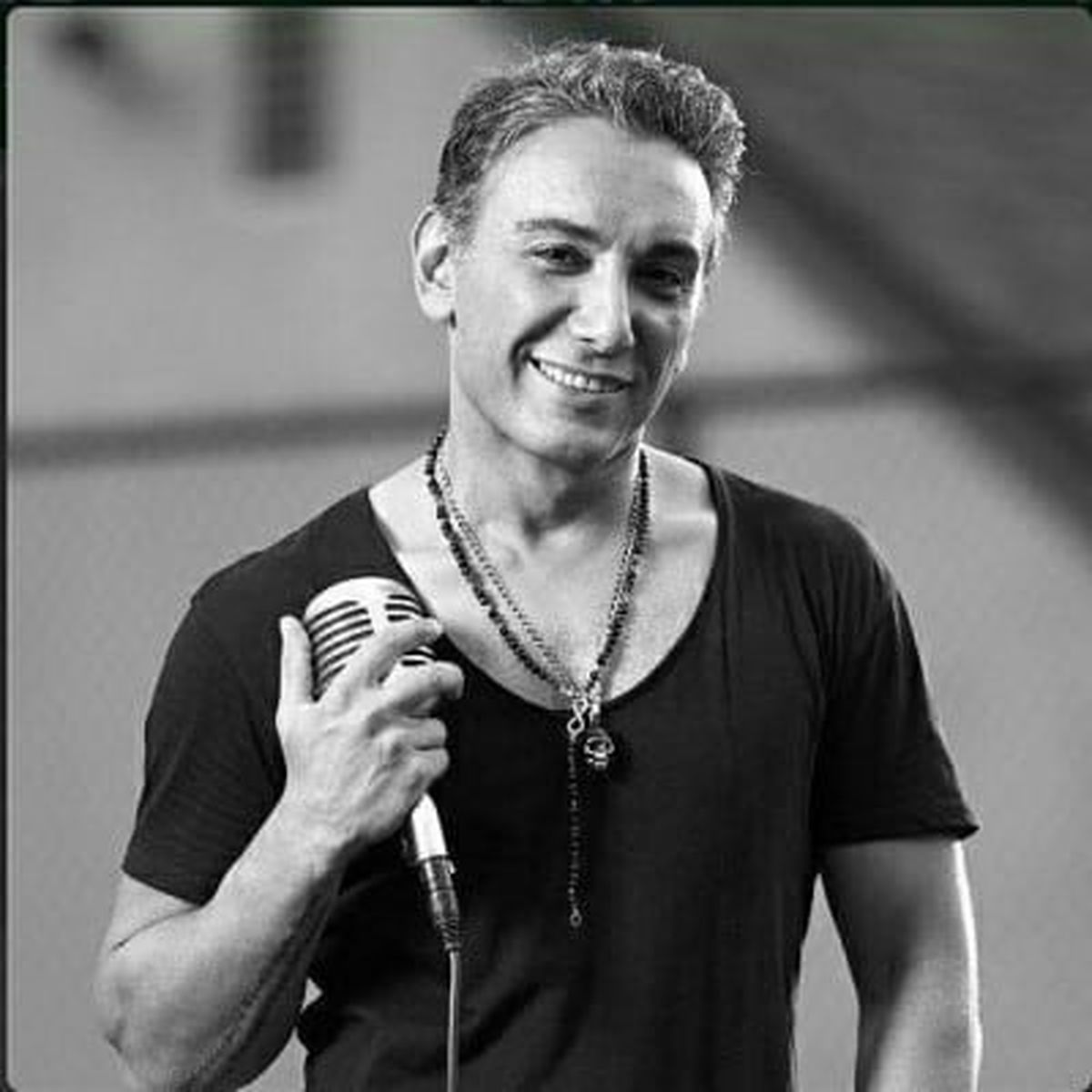 شادمهر عقیلی