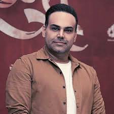 سیامک عباسی