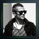 آهنگ ایدآلت نیستم از آروین صاحب