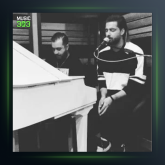 آهنگ خدایا بگو پس کی میرسه نوبت من از امیر مقاره