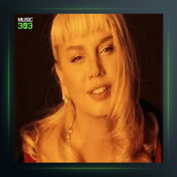 آهنگ Bir Kush Uchur از سزن آکسو