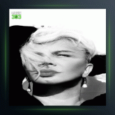 آهنگ Geciyor Bizden De از سزن آکسو