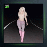 آهنگ Gonlumun Efendisi از آلینا تیلکی و آزیز کیراز