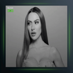 آهنگ On The Beach از حادیثه