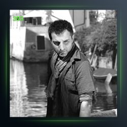 آهنگ Oldugun Gun Inanirirsin از رفعت الرمان