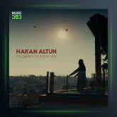 آهنگ Ne Gelen Ne Soran Var از هاکان آلتون