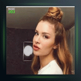 آهنگ Bu Ashk Degilde Ne از فریده هیلال آکین