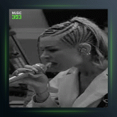 آهنگ Bu Gece Akustik از فریده هیلال آکین