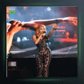 آهنگ Seviyorum Ama Boyun Egmem از فریده هیلال آکین