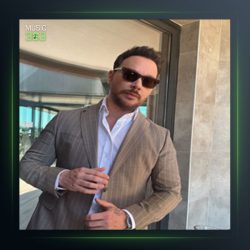 آهنگ Bir Devir Bitti از سینان آکجیل