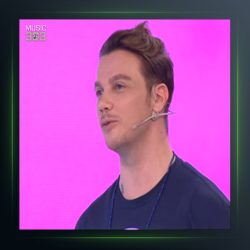 آهنگ Birşey Olmuş از سینان آکجیل