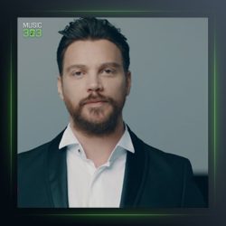 آهنگ Bize Her Yer Cennet از سینان آکجیل