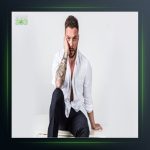 آهنگ Simsiyahım از سینان آکچیل