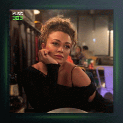 آهنگ Beni Affet از آیچین آسان