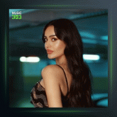 آهنگ Bi Sen Gibisi از الیف بوسه دوغان