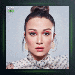 آهنگ Bir Ateshe Attın Beni از آیچین آسان