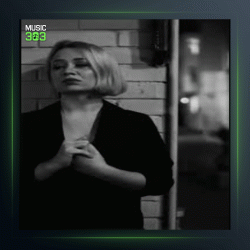 آهنگ Neden Saclarin Beyazlamis از آیچین آسان