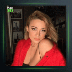 آهنگ Sen Sevdali Ben Belali از آیچین آسان