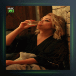 آهنگ Vurgun از آیچین آسان و بن رها