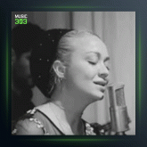 آهنگ Yıkıla Yıkıla از آیچین آسان